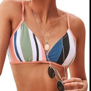 EUC My daughter took the tags off but from Cupshe beautiful bikini top Sz S